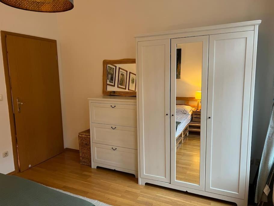 Beliebt: Zentrales & Ruhiges Innenstadtapartment Halle  Esterno foto