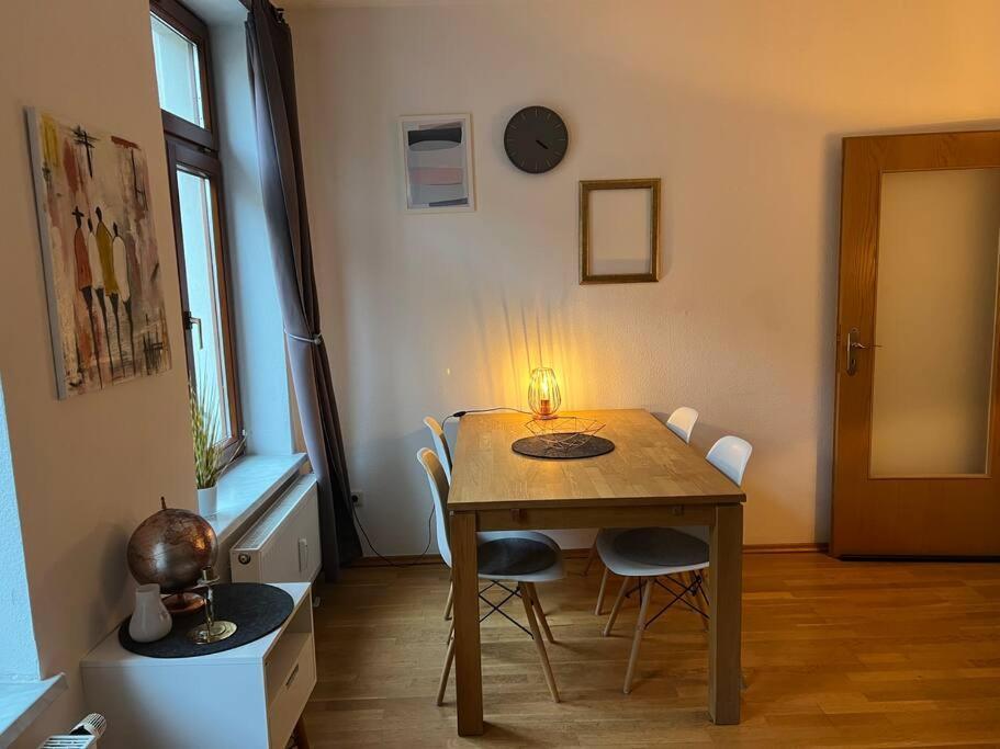 Beliebt: Zentrales & Ruhiges Innenstadtapartment Halle  Esterno foto