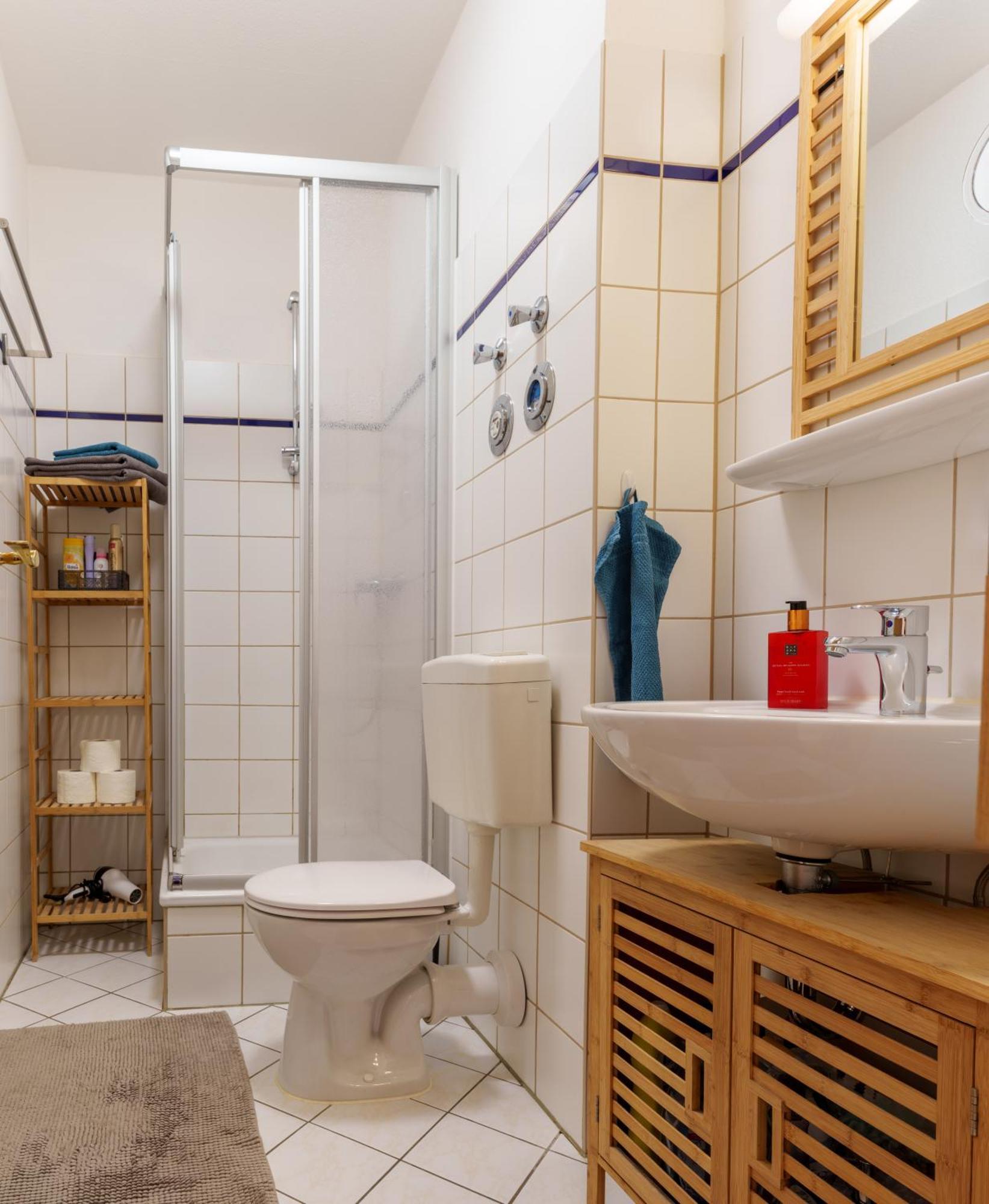Beliebt: Zentrales & Ruhiges Innenstadtapartment Halle  Esterno foto